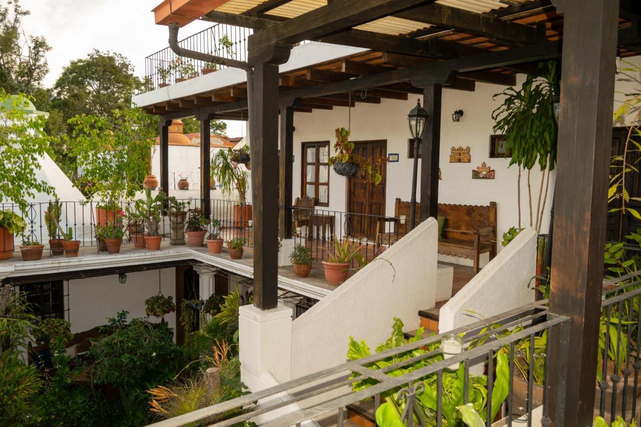 Hotel La Villa Serena Antigua Ngoại thất bức ảnh