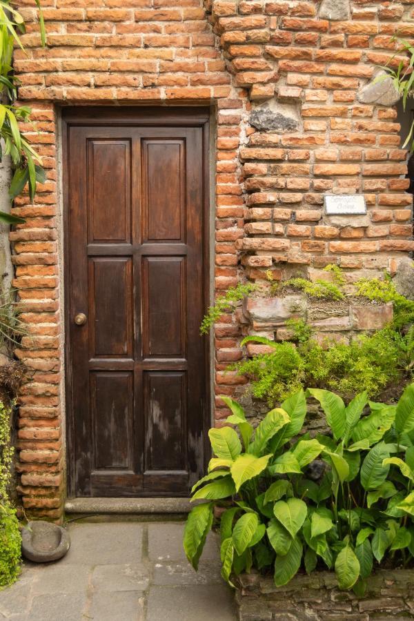 Hotel La Villa Serena Antigua Ngoại thất bức ảnh