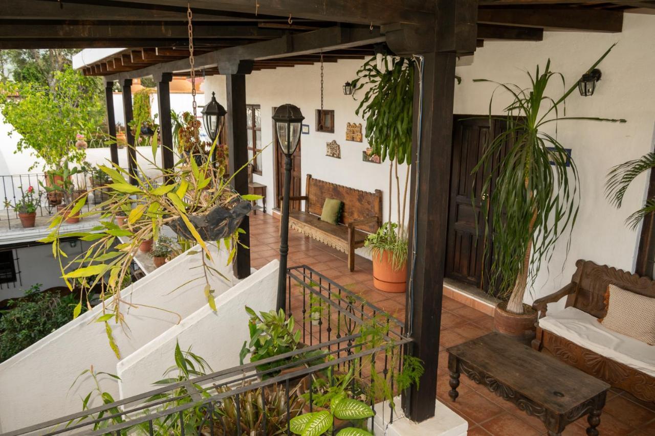 Hotel La Villa Serena Antigua Ngoại thất bức ảnh