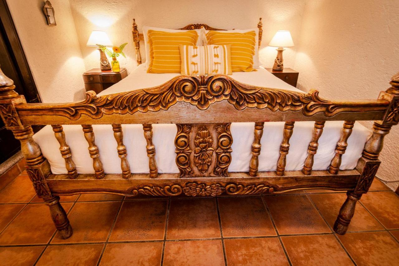 Hotel La Villa Serena Antigua Ngoại thất bức ảnh