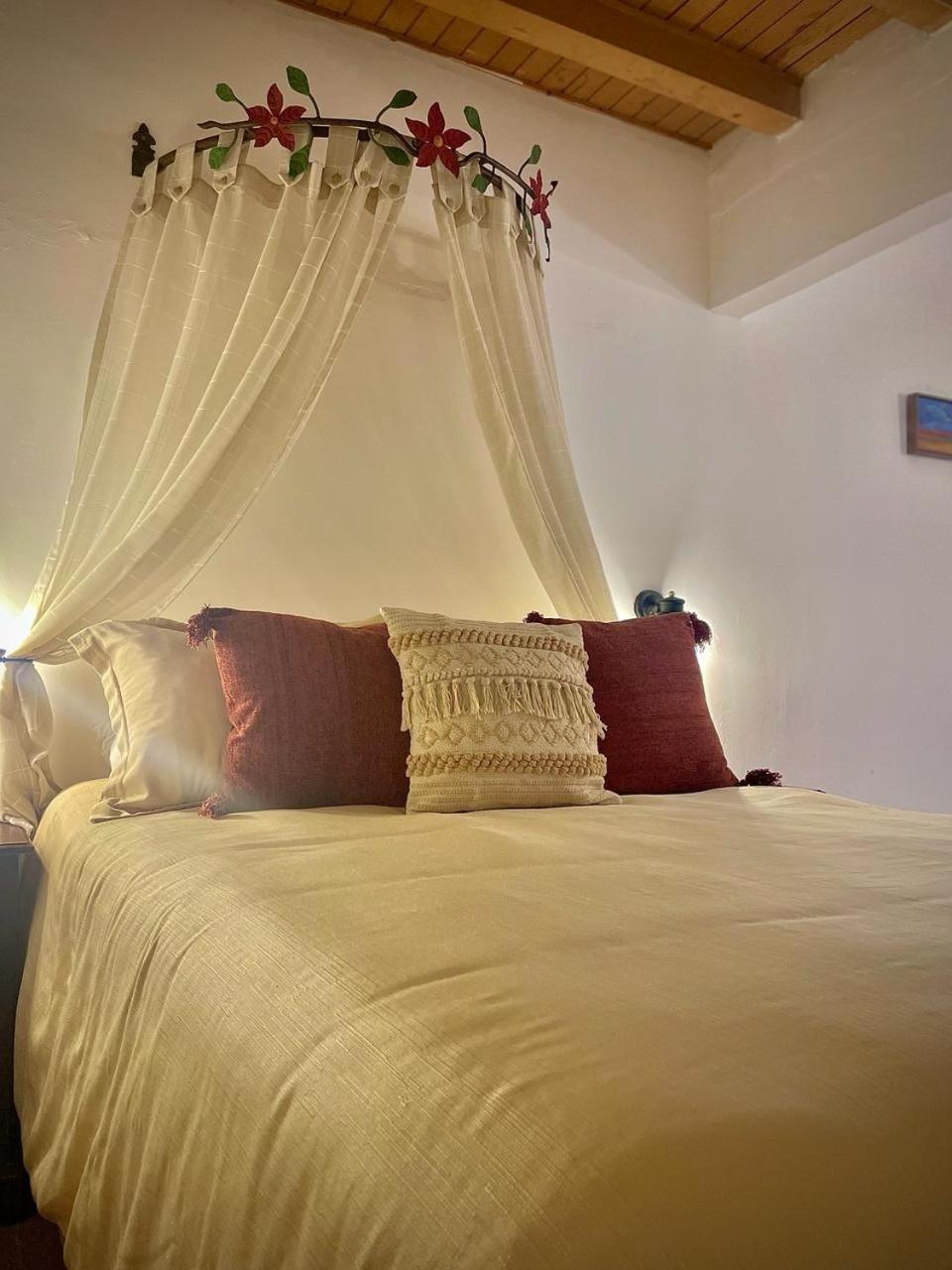 Hotel La Villa Serena Antigua Ngoại thất bức ảnh