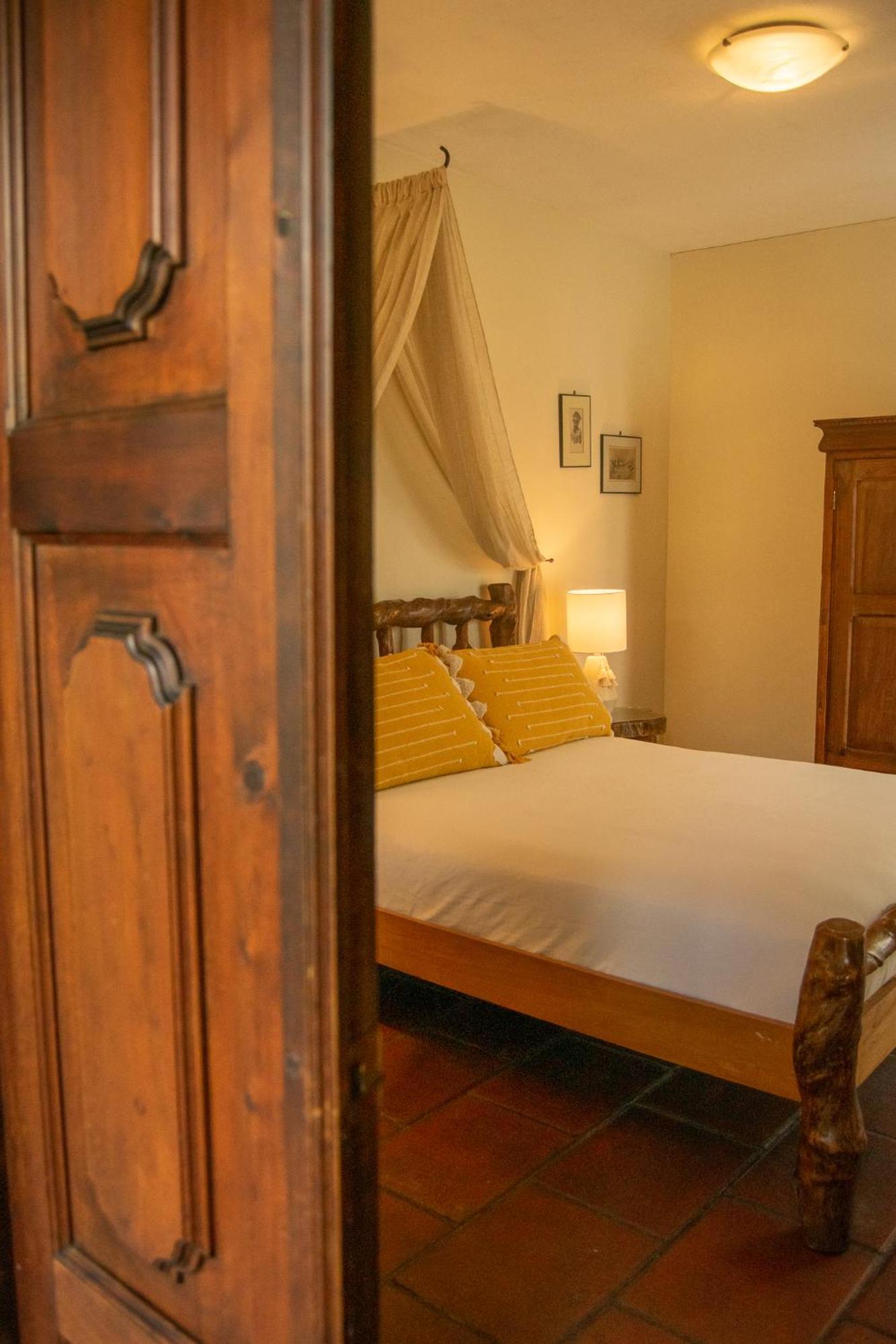 Hotel La Villa Serena Antigua Phòng bức ảnh